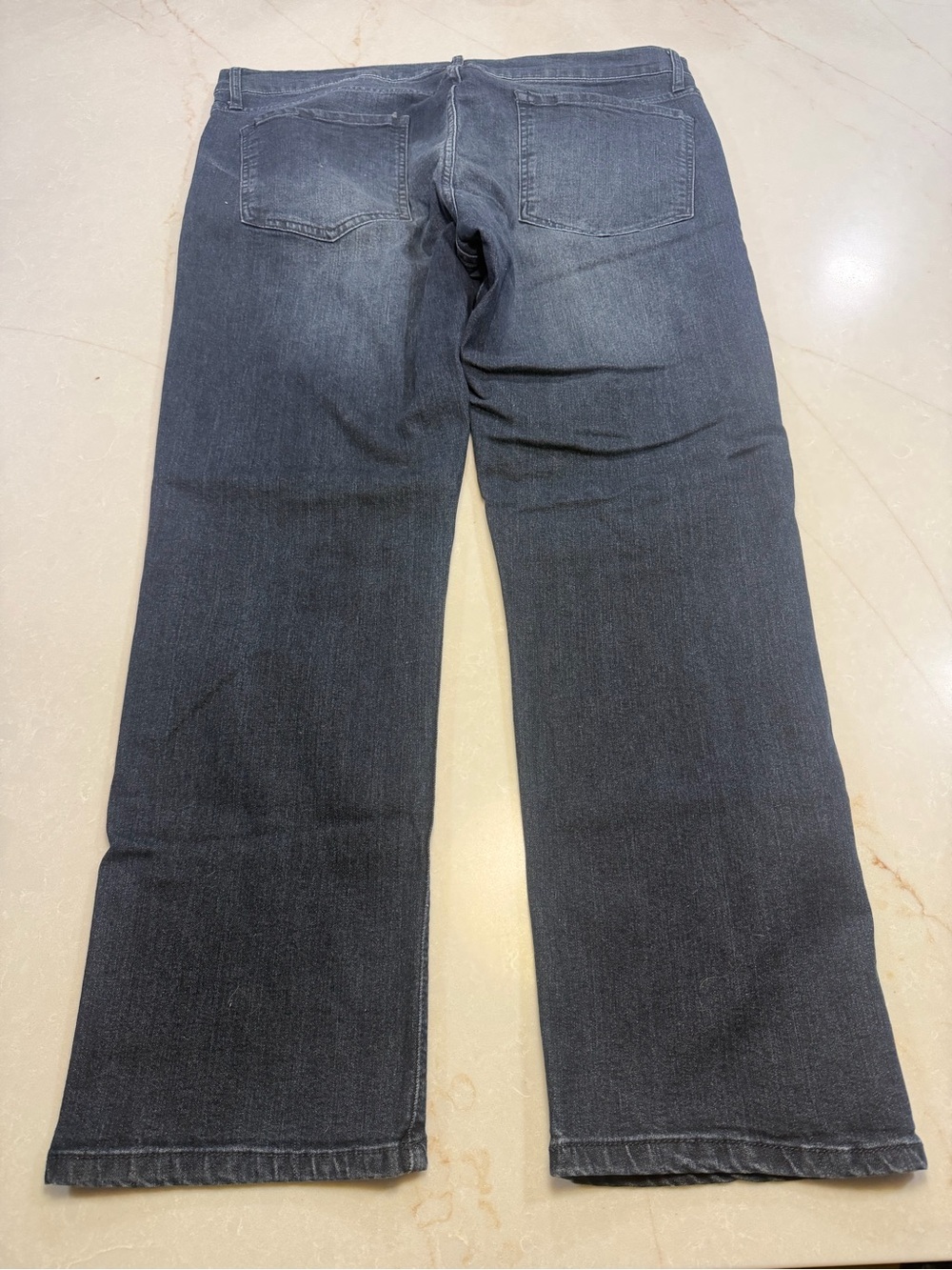 Lazer Pointe Men’s Straight Leg Dark Wash Distressed Jeans Size 38x30 - Picture 4 of 6